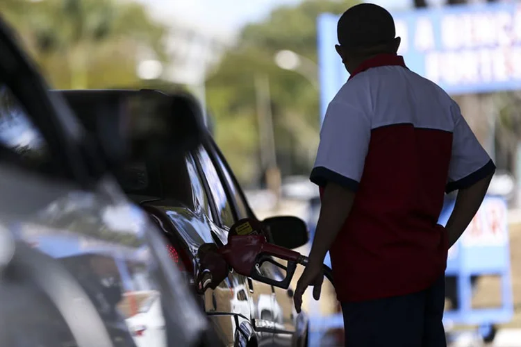 Normalização: Gouveia disse que, após encerrado o movimento, os postos voltarão a ter combustível em até três dias e nos mercados o prazo previsto para retorno à normalidade é de até uma semana (Marcelo Camargo/Agência Brasil)