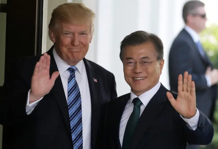 A cúpula entre Trump e Kim vai tratar da desnuclearização da península coreana e tem o apoio da Coreia do Sul (Jim Bourg/Reuters)