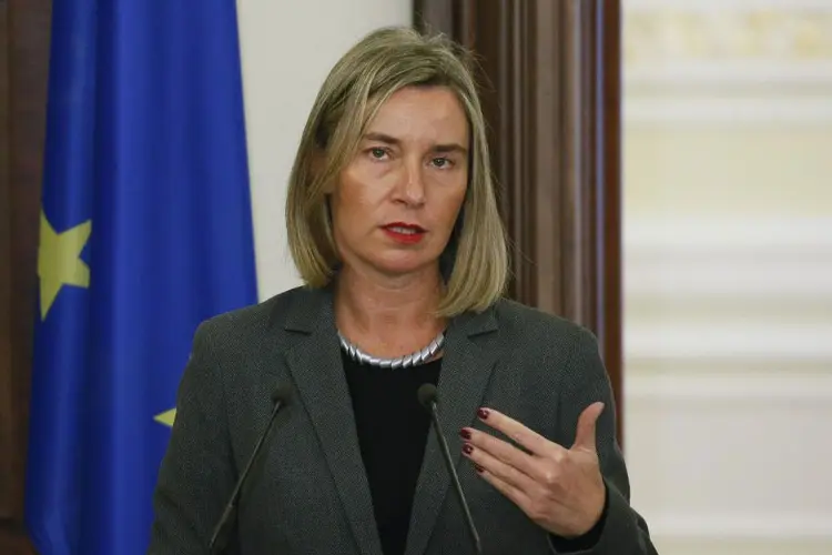 União Europeia: "Estou particularmente preocupada com o anúncio de novas sanções. Consultarei todos nossos parceiros nas próximas horas e dias para avaliar suas implicações", disse Mogherini (Valentyn Ogirenko/Reuters)