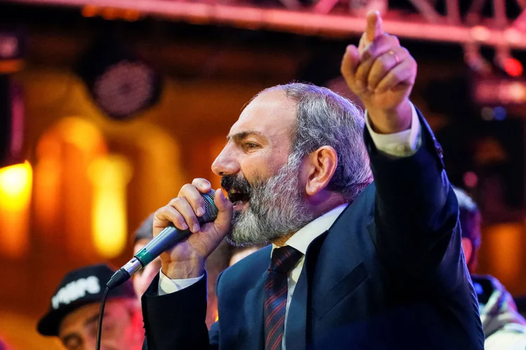 Pashinyan: apesar dos bloqueios na capital da Armênia, a polícia e os manifestantes não entraram em conflito (Gleb Garanich/Reuters)