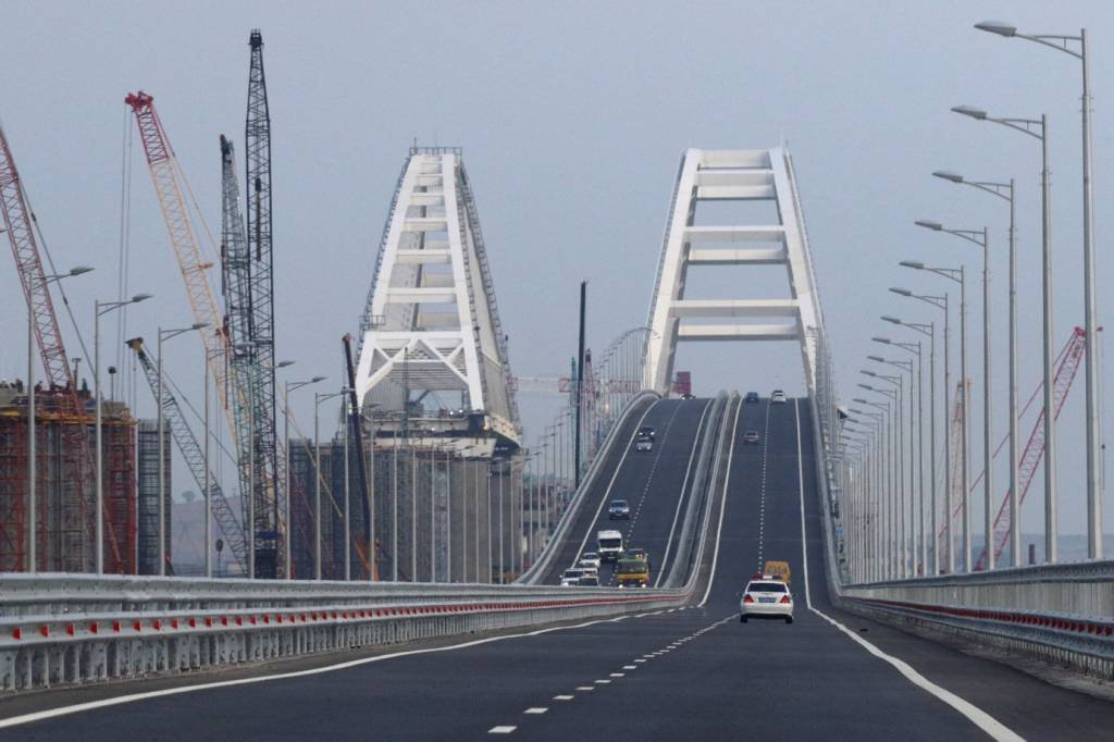 Rússia ordena conclusão dos reparos na ponte da Crimeia até julho de 2023