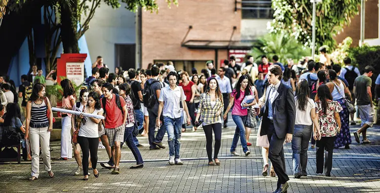 Universidades devem informar ao MPF homenagens feitas a quaisquer dos 377 acusados por graves violações de direitos humanos durante o regime militar (Alexandre Battibugli/Reprodução)