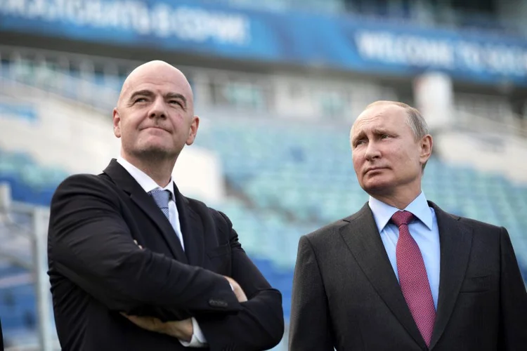 Presidente da Rússia, Vladimir Putin e o presidente da FIFA, Gianni Infantino (Sputnik/Aleksey Nikolskyi/Kremlin/Reuters)