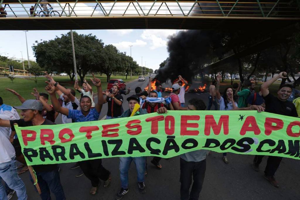 Planalto identifica ao menos três movimentos "infiltrados" na greve