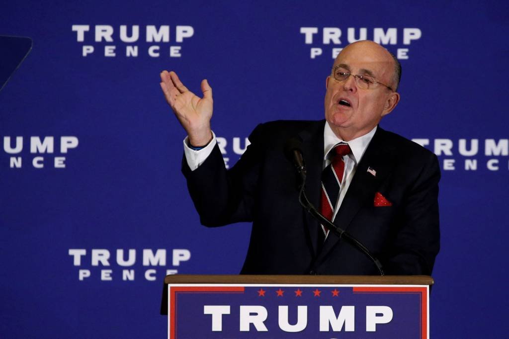 Rudy Giuliani, salva-vidas ou âncora para Donald Trump?