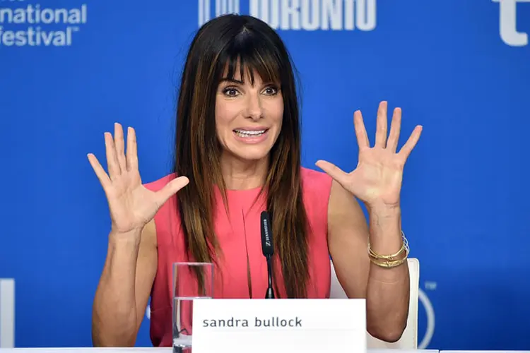 Sandra Bullock: ela doou US$ 500 mil para a campanha Time's Up e disse que sente que é seu dever ajudar outras vítimas (Kevin Winter/Getty Images)