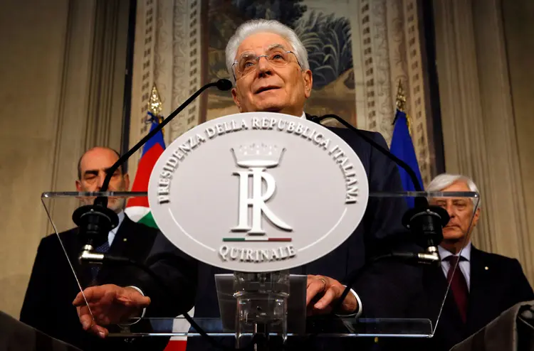 O presidente Sergio Mattarella iniciou na terça-feira uma segunda rodada de consultas com a classe política, que deve terminar nesta quarta-feira (Alessandro Bianchi/Reuters)