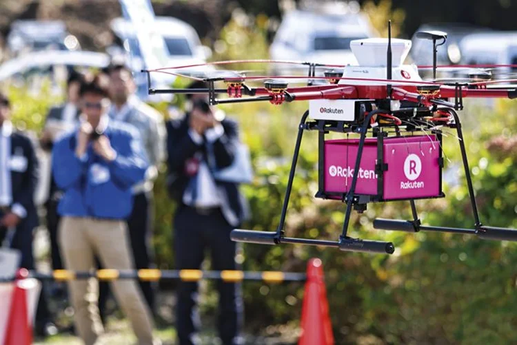 Drone da Rakuten: noodles e frango frito entregues por via aére (Rakuten/Divulgação)