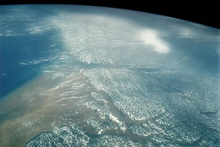 Terra: alguns corpos celestes têm surpreendido os cientistas (NASA/Thinkstock)