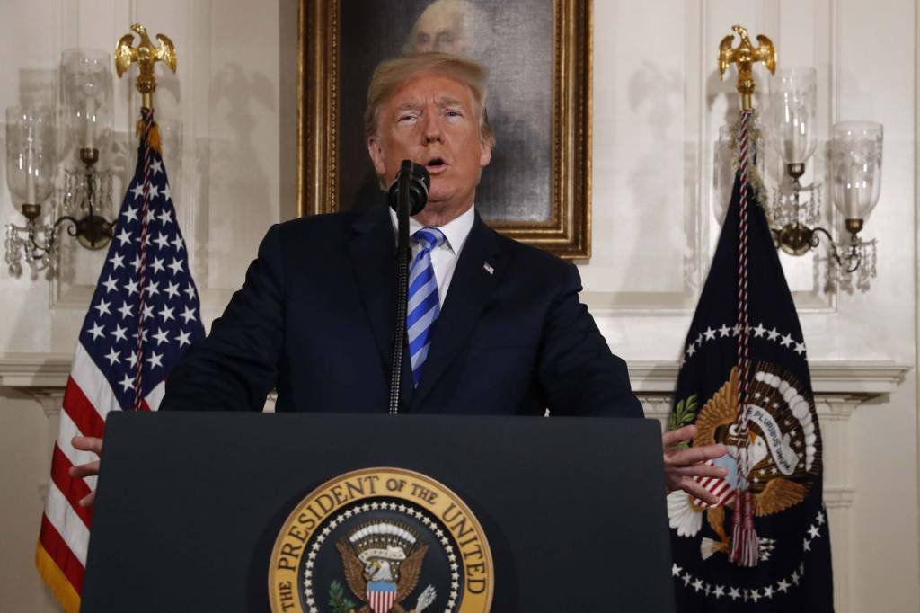 EUA abandonam acordo nuclear com o Irã, anuncia Donald Trump