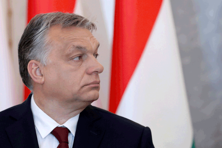Orbán: centenas de manifestantes protestaram contra a posse de Viktor Orbán (REUTERS/Bernadett Szabo/Reuters)