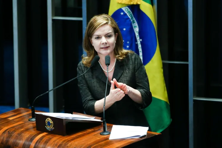 Gleisi Hoffmann: influência da petista e de Paulo Bernardo como ministro do Planejamento é apontada pela PGR como o meio de conseguir vantagens indevidas (Fabio Rodrigues Pozzebom/Agência Brasil)