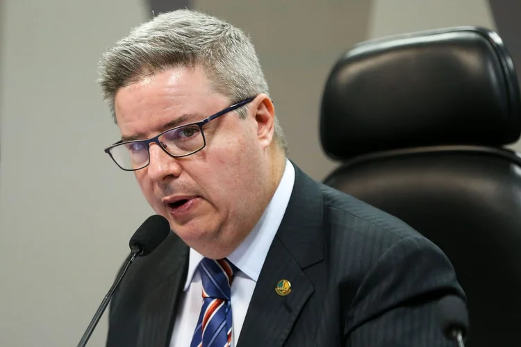 Antonio Anastasia: tucano comemorou o fato de ter mais um partido fechado na formação da coligação (Marcelo Camargo/Agência Brasil)