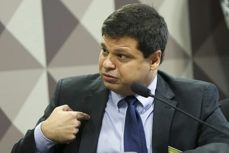 Marcelo Miller: defesa afirma que denúncia não consegue especificar que vantagem financeira teria sido oferecida ao ex-procurador (Marcelo Camargo/Agência Brasil)
