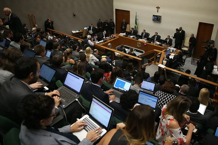 Maior proporção de mulheres está entre as estagiárias, que representam 57,22% (José Cruz/Agência Brasil)