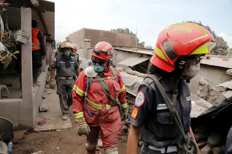 Guatemala: autoridades do país anunciaram a suspensão das ações de resgate na região da erupção do Vulcão de Fogo (Luis Echeverria/Reuters)