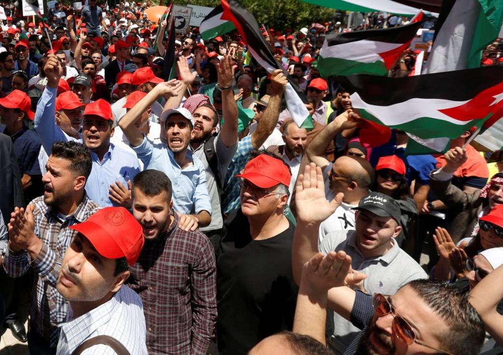 Protestos: a primeira greve geral aconteceu há uma semana, convocada por 33 sindicatos e associações profissionais e teve um grande número de seguidores (Muhammad Hamed/Reuters)