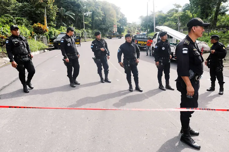 Guatemala: organização disse, nesta quinta-feira, 7, que está suspendendo os trabalhos de resgate nas áreas afetadas pela erupção do Vulcão de Fogo (Carlos Jasso/Reuters)