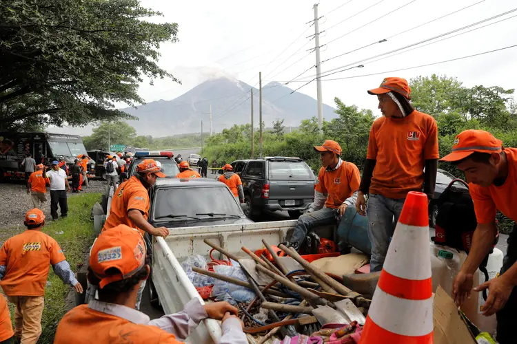 A erupção de domingo deixou cerca de 109 mortos (Carlos Jasso/Reuters)