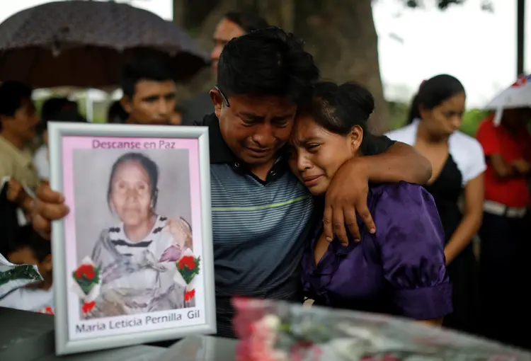 Cerca de 197 pessoas continuam desaparecidas na Guatemala após a erupção do Vulcão de Fogo (Jose Cabezas/Reuters)
