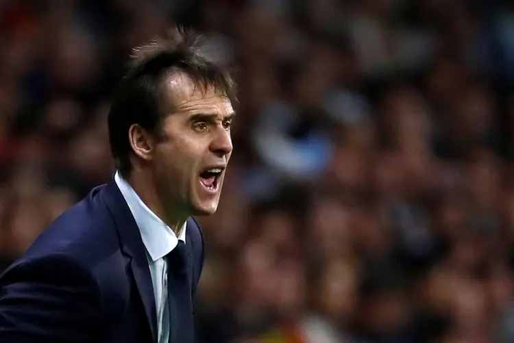 Presidente da Federação Espanhola de Futebol anunciou nesta quarta-feira que demitiu o técnico da seleção do país, Julen Lopetegui (Juan Medina/Reuters)