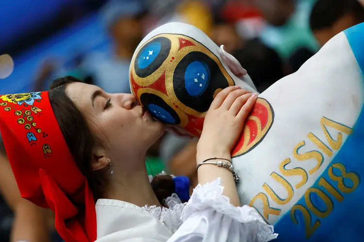 A Copa do Mundo 2018 começou nesta quinta-feira (14) com a partida entre Rússia e Arábia Saudita (Kai Pfaffenbach/Reuters)