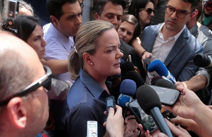 Gleisi Hoffmann: PGR disse que a senadora deveria "ter estancado a sangria que ocorria na Petrobras" (Leonardo Benassatto/Reuters)