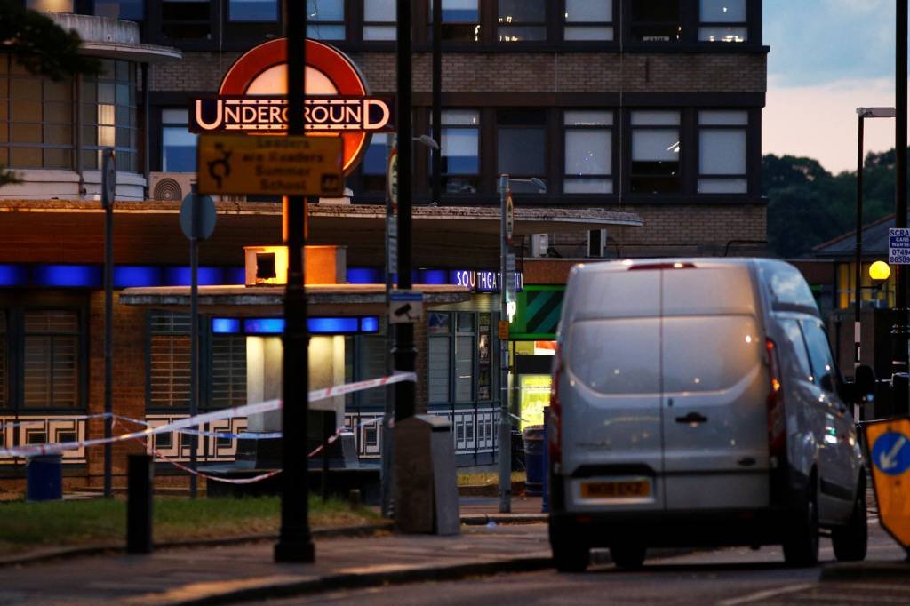 Explosão em estação em Londres assusta, mas não deixa feridos graves