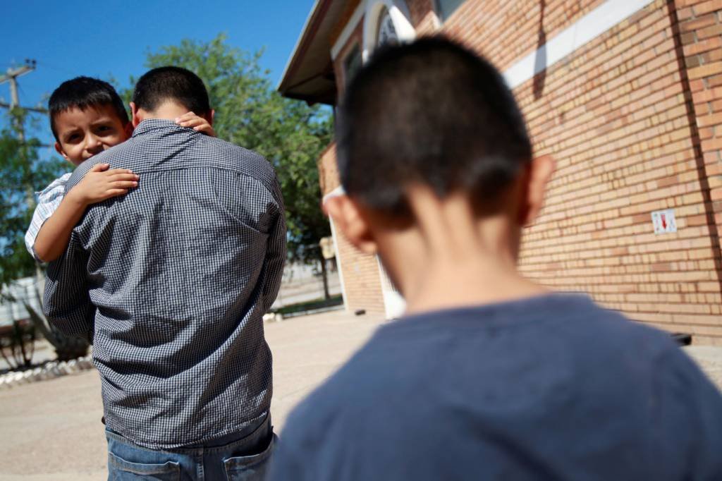 Republicanos pedem fim da política de separação de famílias imigrantes