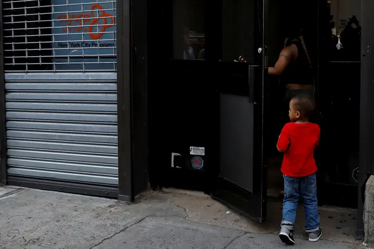As crianças foram retiradas de seus pais sob a política imigratória de "tolerância zero" (Brendan McDermid/Reuters)