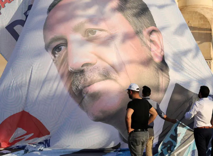 Ainda que Erdogan seja favorito nas pesquisas, muitos acreditam que ele não vencerá no primeiro turno (Goran Tomasevic/Reuters)