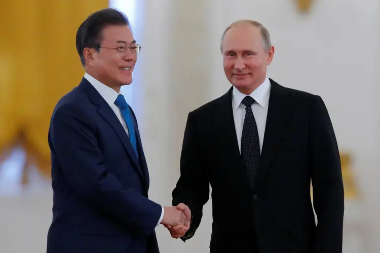 Esta foi a primeira visita de um presidente da Coreia do Sul à Rússia em 19 anos (Sergei Karpukhin/Reuters)