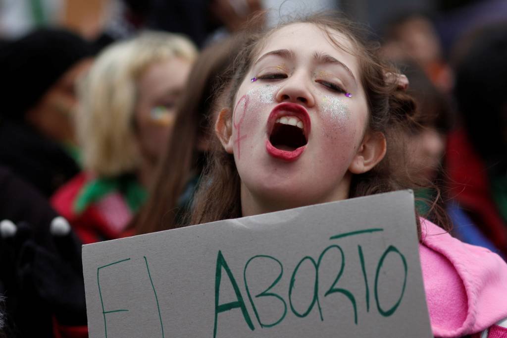 Bispos dizem que avanço da lei de aborto na Argentina "dói"