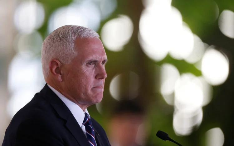 Mike Pence: vice-presidente garante que país continuará combatendo grupo jihadista (Adriano Machado/Reuters)