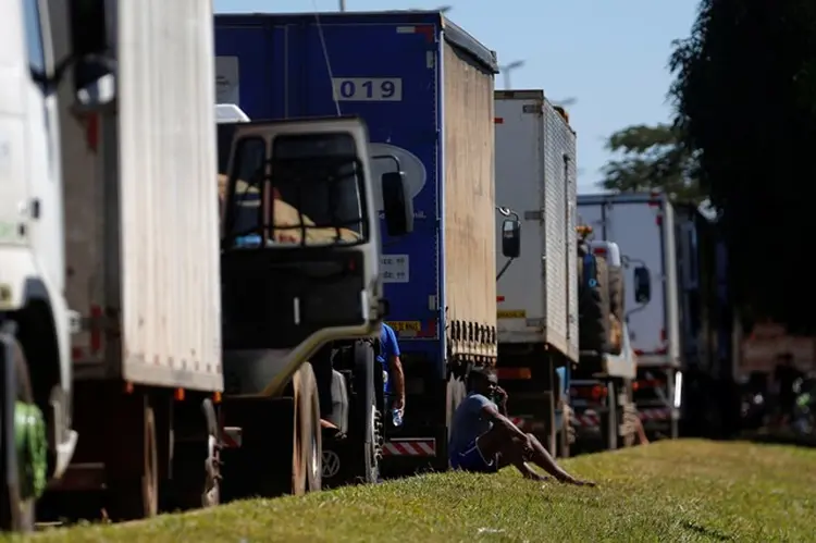Caminhões: a ANTT não está fiscalizando o cumprimento da tabela de frete (Adriano Machado/Reuters)