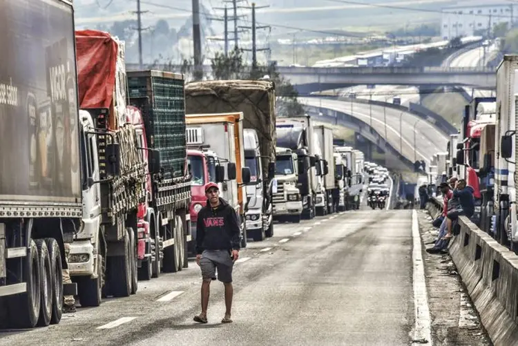 Greve dos caminhoneiros: nem todas as perdas são recuperáveis (Nelson Almeida/AFP)