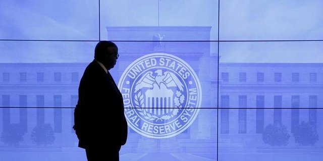 Fed deve resistir à pressão para cortar juros dos EUA nesta semana