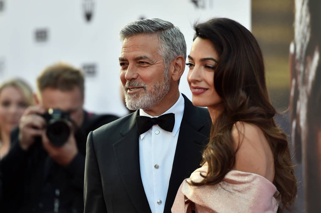 George e Amal Clooney doam US$ 100 mil em prol de menores imigrantes