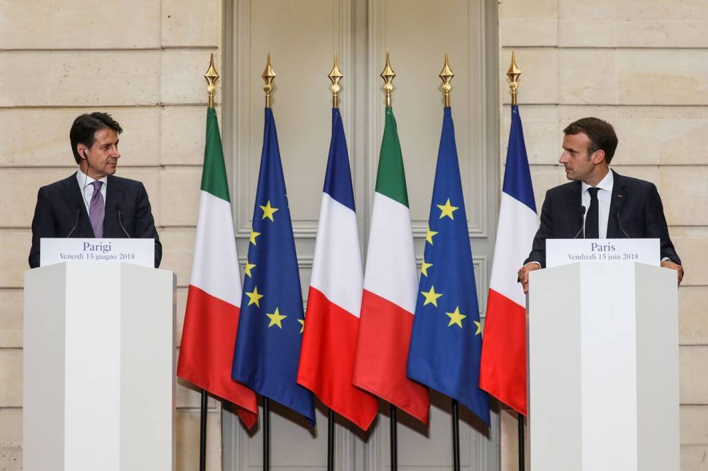 Itália e França fazem propostas para solucionar a crise migratória