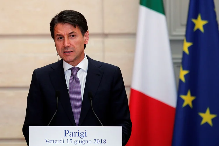 A Itália não precisa mais de sinais verbais, mas de ações concretas, disse Giuseppe Conte durante a cúpula da UE sobre a imigração na Europa (Francois Mori/Reuters)