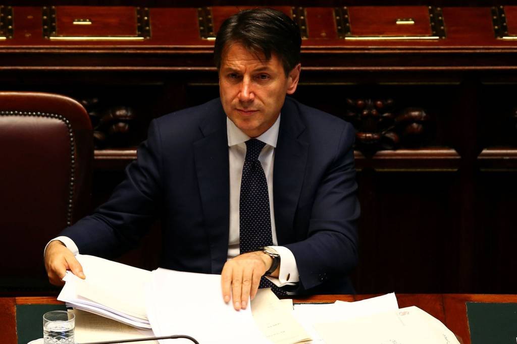 Governo Conte assume oficialmente suas funções na Itália