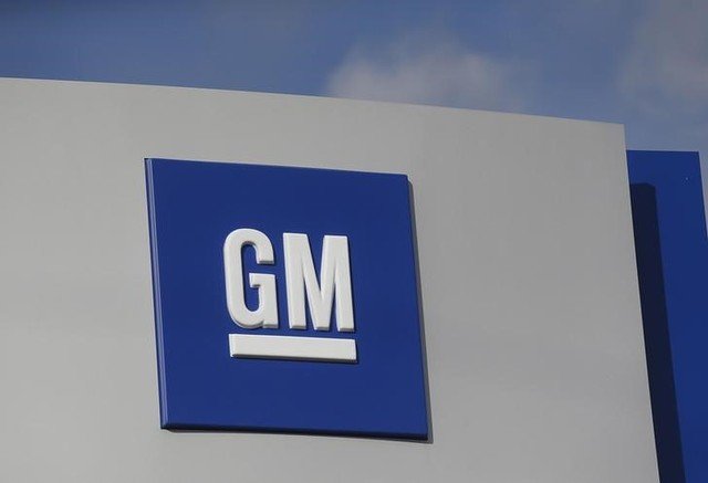 Com dólar alto, GM aumenta preços e deve ser seguida por outras montadoras