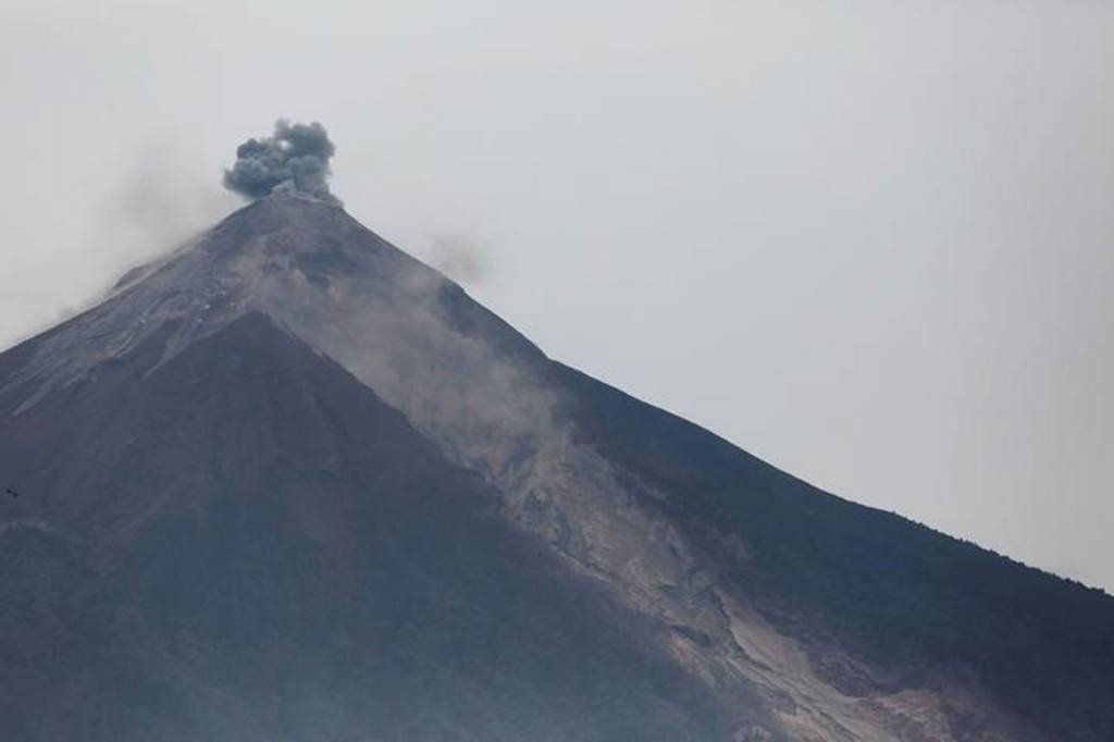 Sobe para 65 o número de mortos por erupção de vulcão na Guatemala