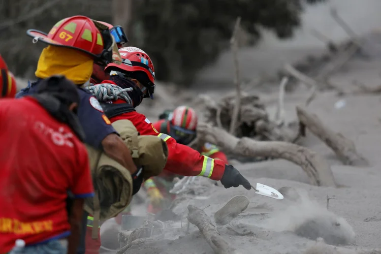 Guatemala: a erupção do Vulcão de Fogo deixou pelo menos 69 mortos e 46 feridos (Luis Echeverria/Reuters)