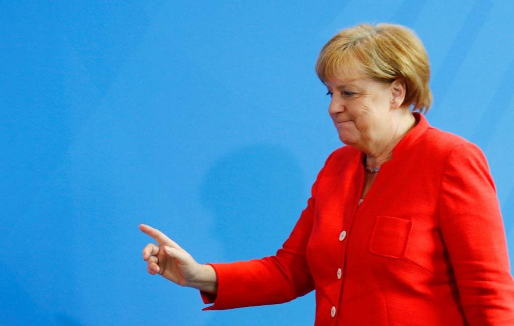 Homem que hackeou Angela Merkel é preso