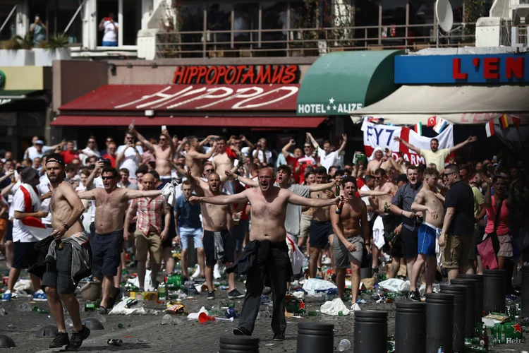 A expectativa é de que 10 mil britânicos viajem para assistir a Copa do Mundo na Rússia (Carl Court/Reuters)