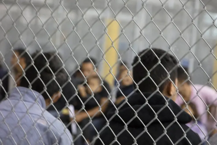 EUA: mais de 460 mil imigrantes irregulares foram detidos na fronteira com o México desde outubro (Courtesy CBP/Reuters)