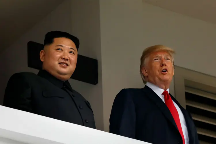 Kim e Trump: presidente americano divulgou através das redes sociais uma carta que disse ter recebido do líder norte-coreano (Jonathan Ernst/Reuters)