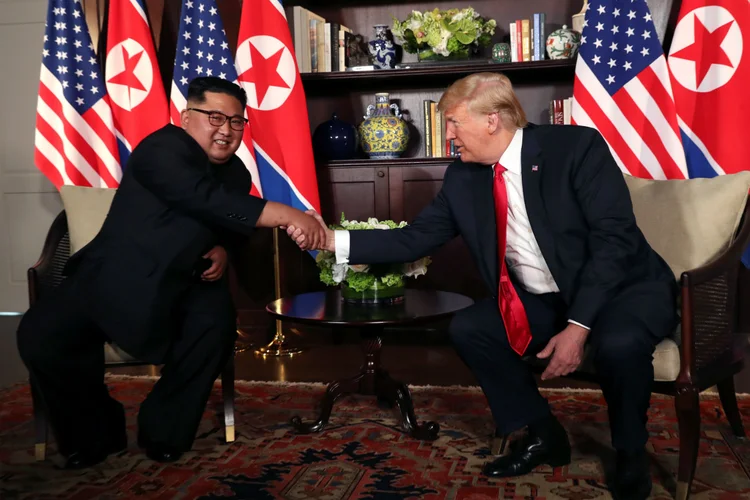 Kim Jong Un e Donald Trump em cúpula histórica em Singapura (Jonathan Ernst/Reuters)