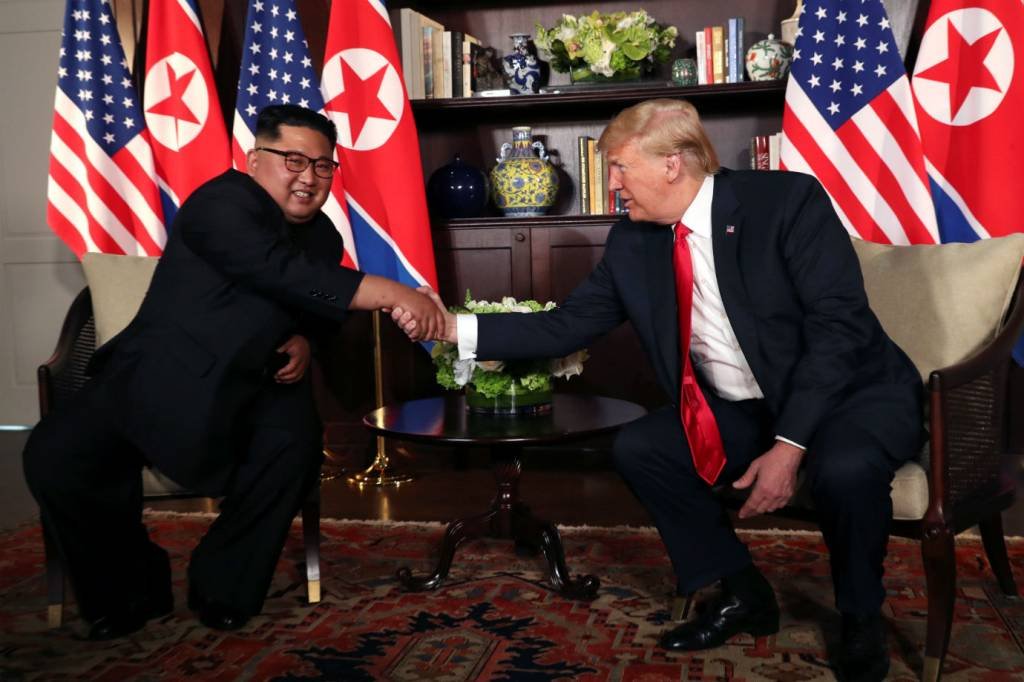 Pompeo inicia agenda diplomática para ativar acordos EUA-Coreia do Norte